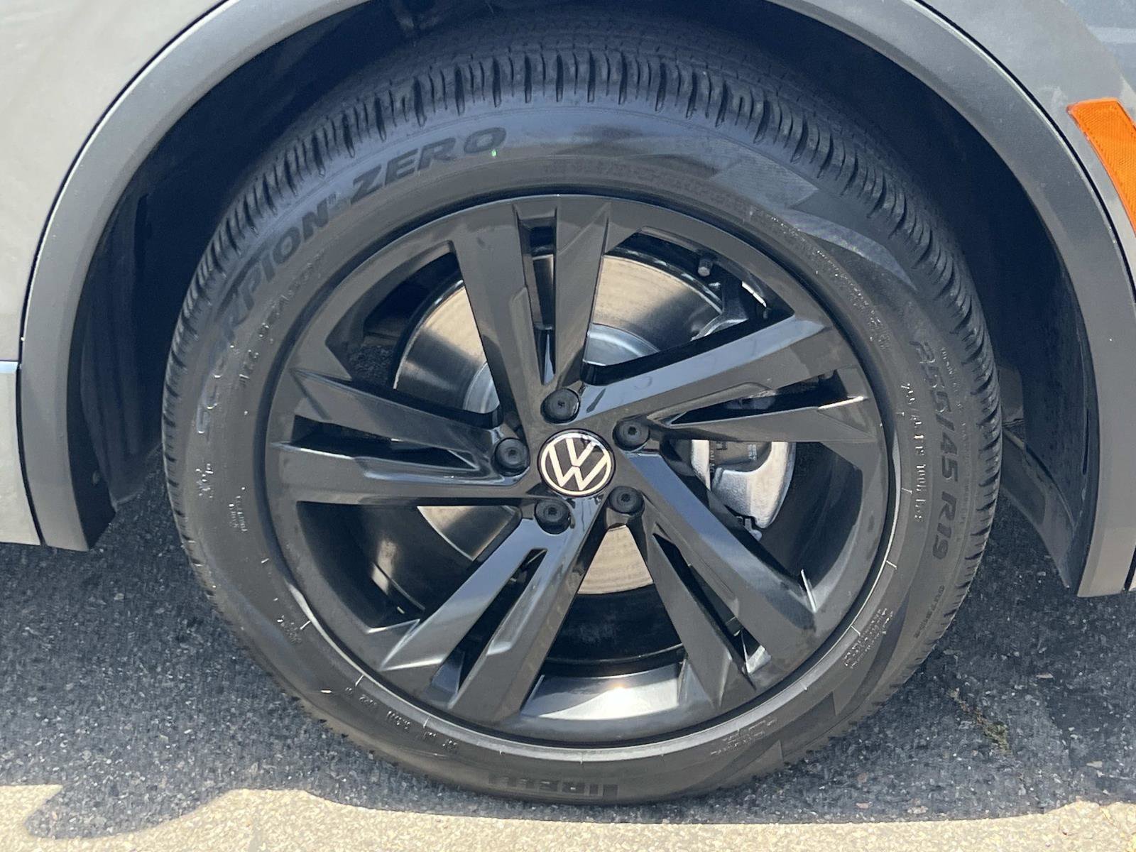 Certified Used 2023 Platinum Gray Metallic Volkswagen SE R-Line Black image 30