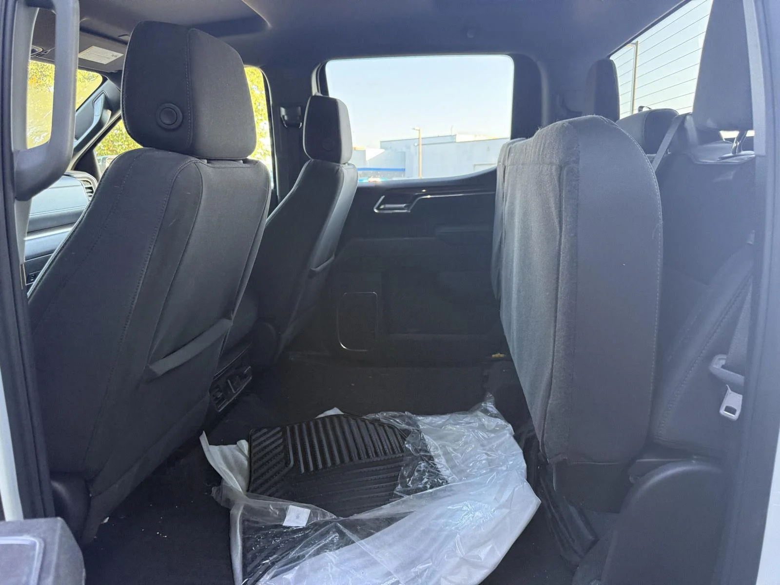 Used 2024 Summit White Chevrolet LT image 12