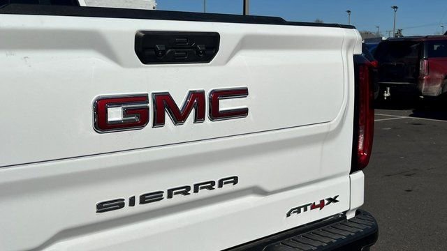 2026 GMC Sierra 1500 AT4X - Photo 13