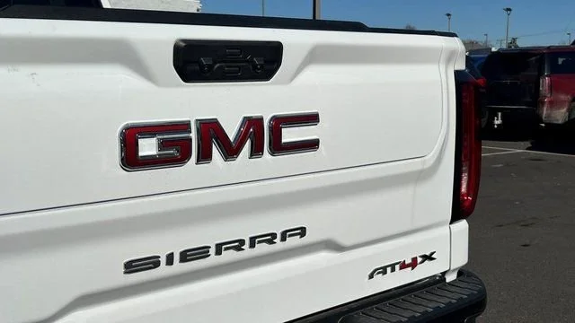 2026 GMC Sierra 1500 AT4X - Photo 13