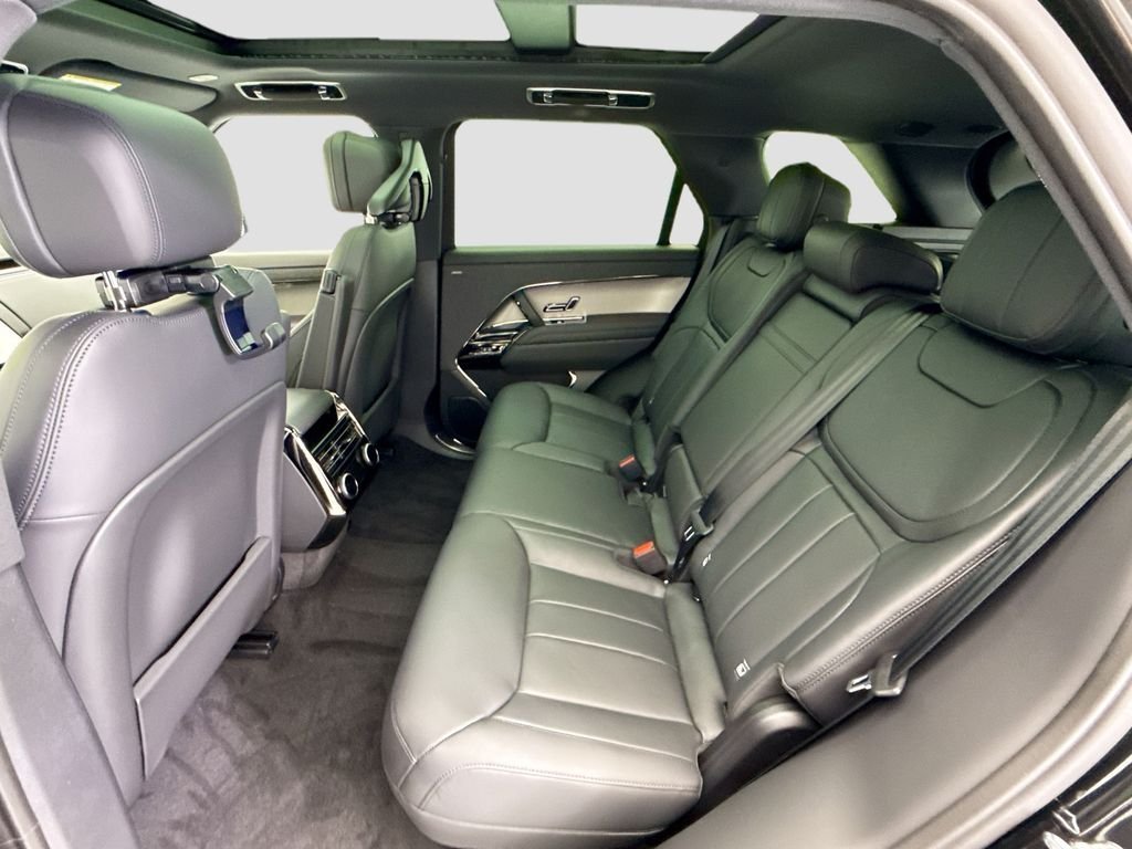 New 2026 Santorini Black LAND ROVER SE image 21