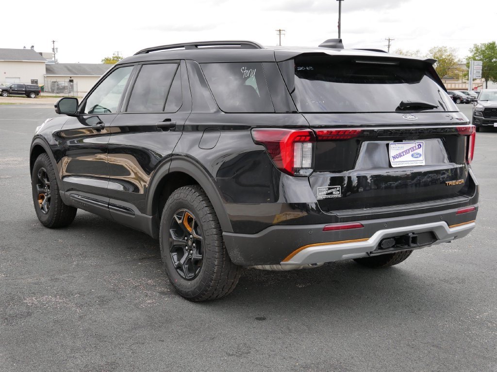 New 2026 Black Ford Tremor image 6