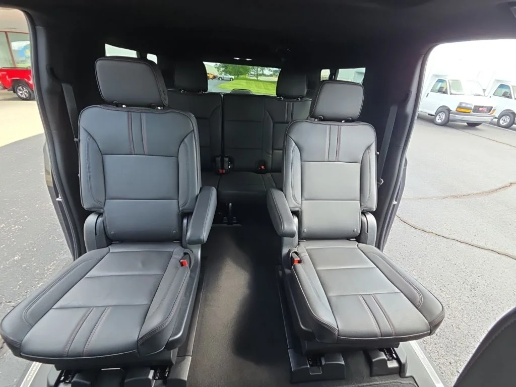 Used 2023 Gray Chevrolet RST image 35