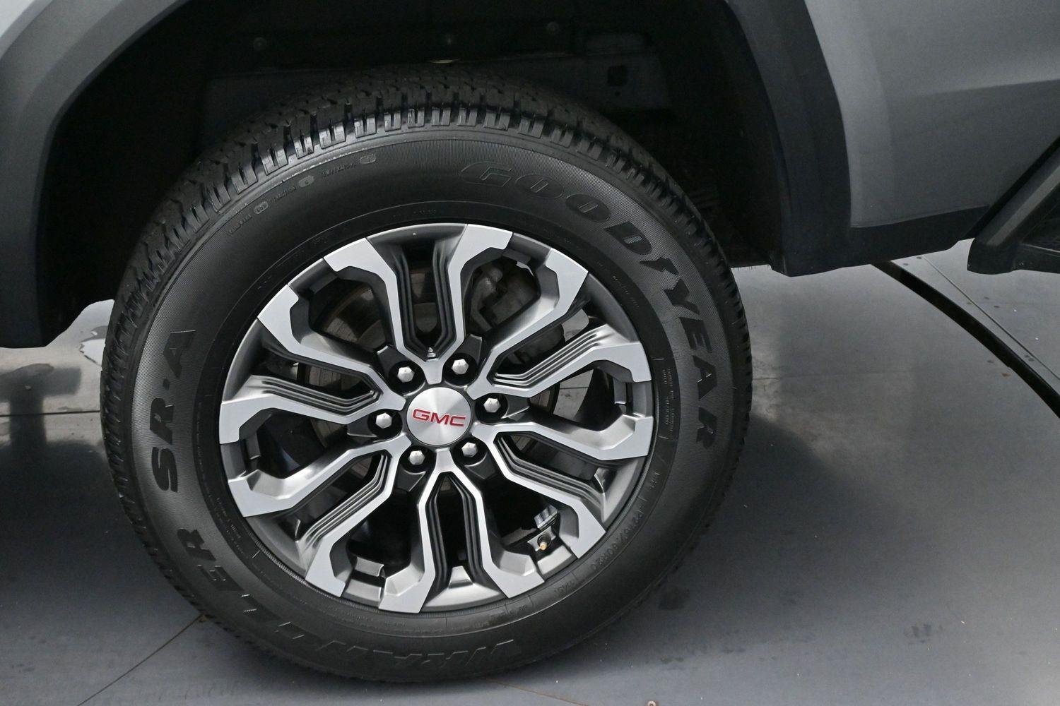 Used 2023 Sterling Metallic GMC Denali image 36