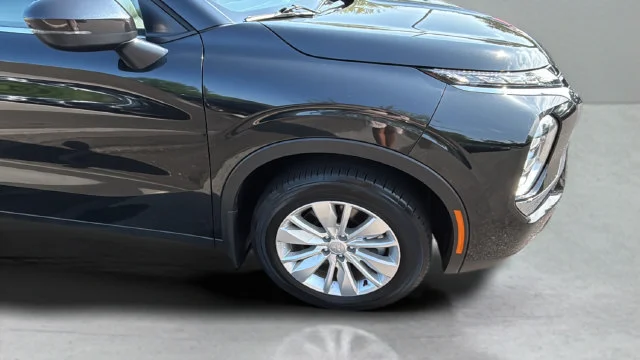 Used 2025 Black Mitsubishi ES 2.5 2WD image 36