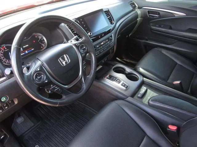 Used 2022 Crystal Black Pearl Honda RTL-E image 15