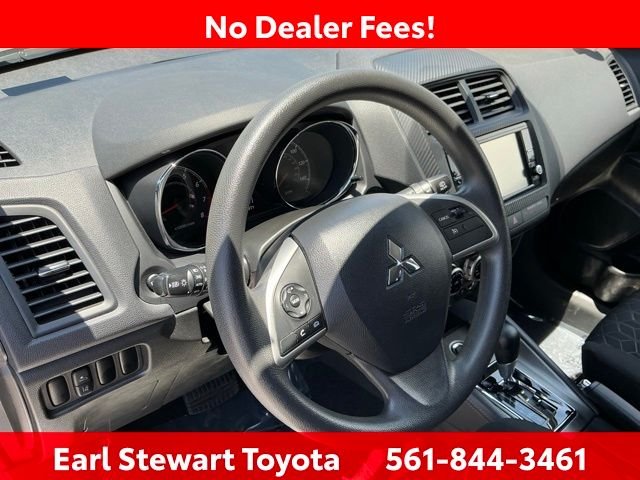 Used 2024 Gray Mitsubishi 2.0 ES image 39