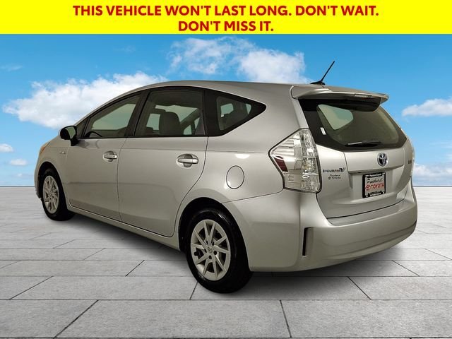 Used 2014 Silver Toyota Three image 5
