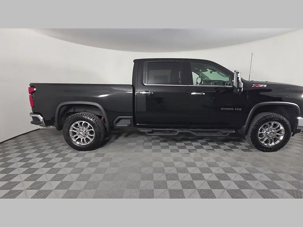 Used 2025 Black Chevrolet LTZ image 39