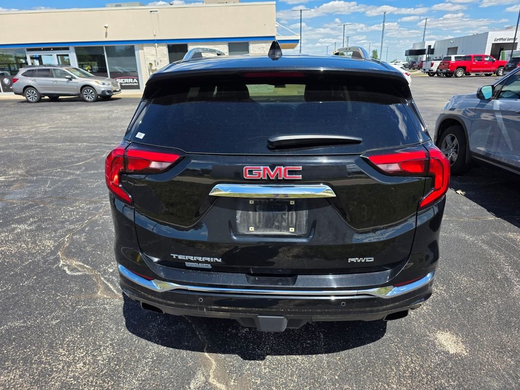Used 2019 Ebony Twilight Metallic GMC Denali image 3
