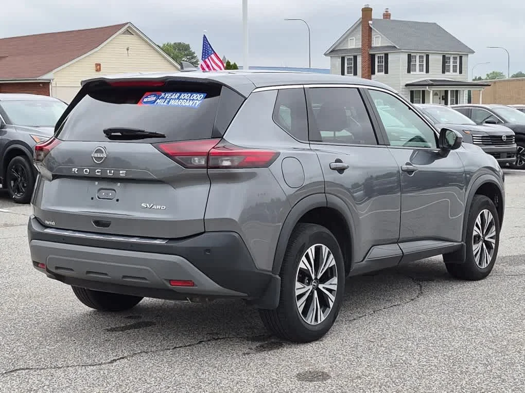 Used 2023 Gun Metallic Nissan SV image 3