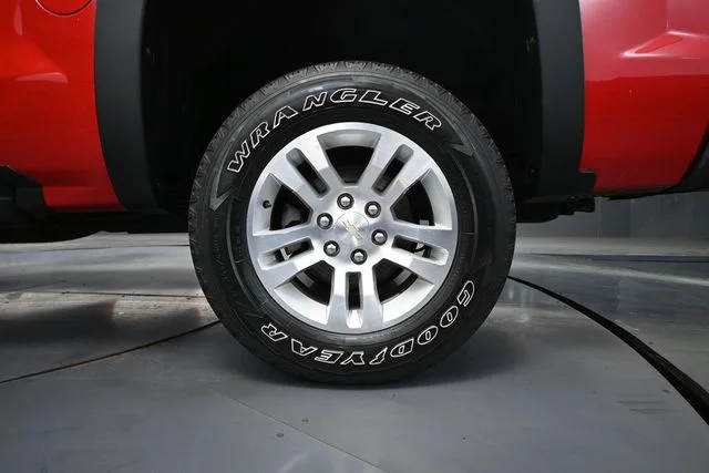 Used 2016 Red Chevrolet LT image 9