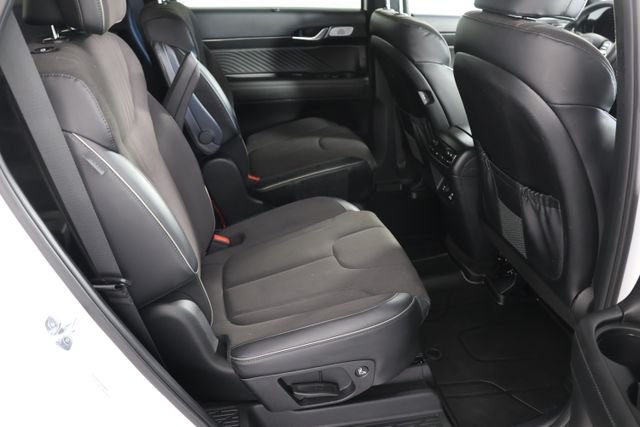 Used 2025 White Hyundai Calligraphy Night Edition image 24