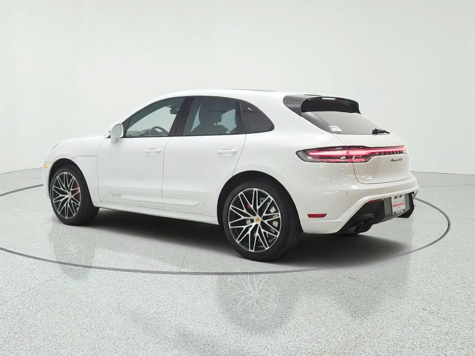 Used 2022 White Porsche GTS AWD image 7
