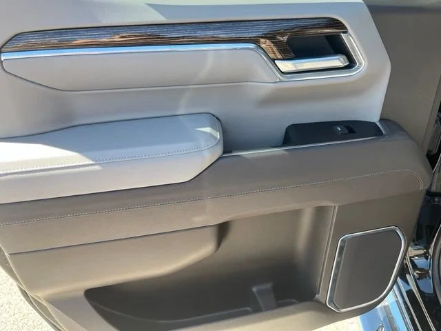 New 2026 Onyx Black GMC SLE image 17