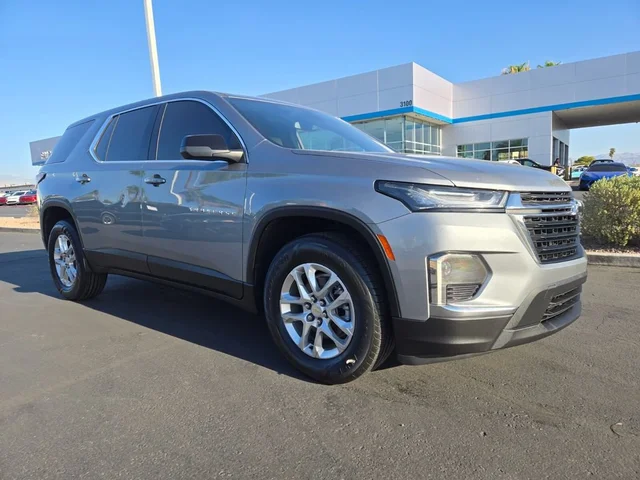 2023 Chevrolet Traverse LS