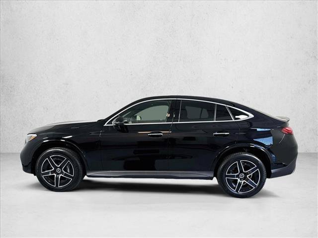 New 2027 Black Mercedes-Benz GLC 300 image 38