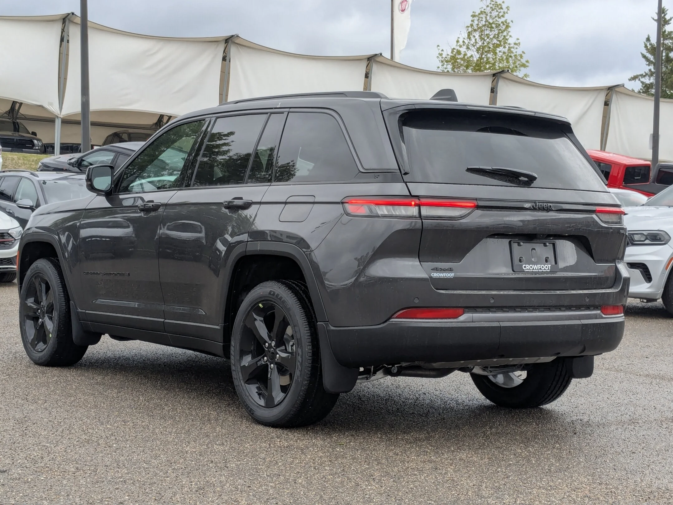 New 2026 Grey Jeep Altitude - - 4x4 - Power Sunroof - Trailer Tow Pkg - 20 Black Wheels - Remote Start & More! image 6