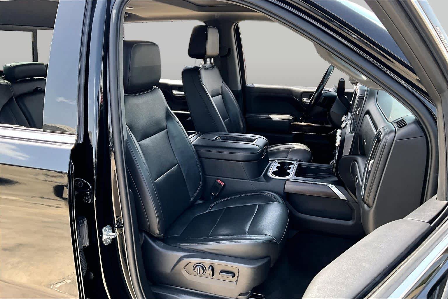 Used 2020 Onyx Black GMC SLT image 9