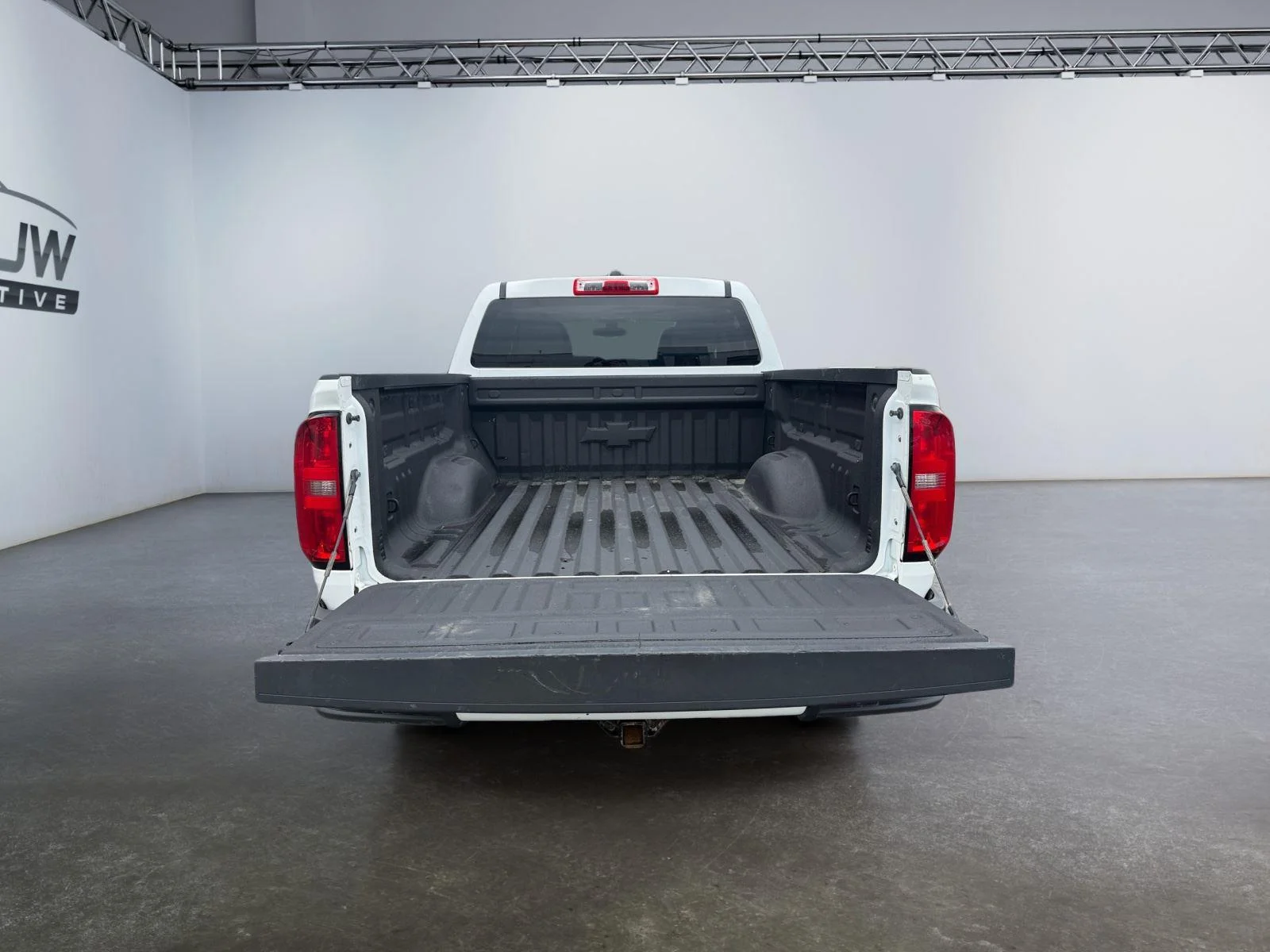 Used 2022 Summit White Chevrolet WT image 20