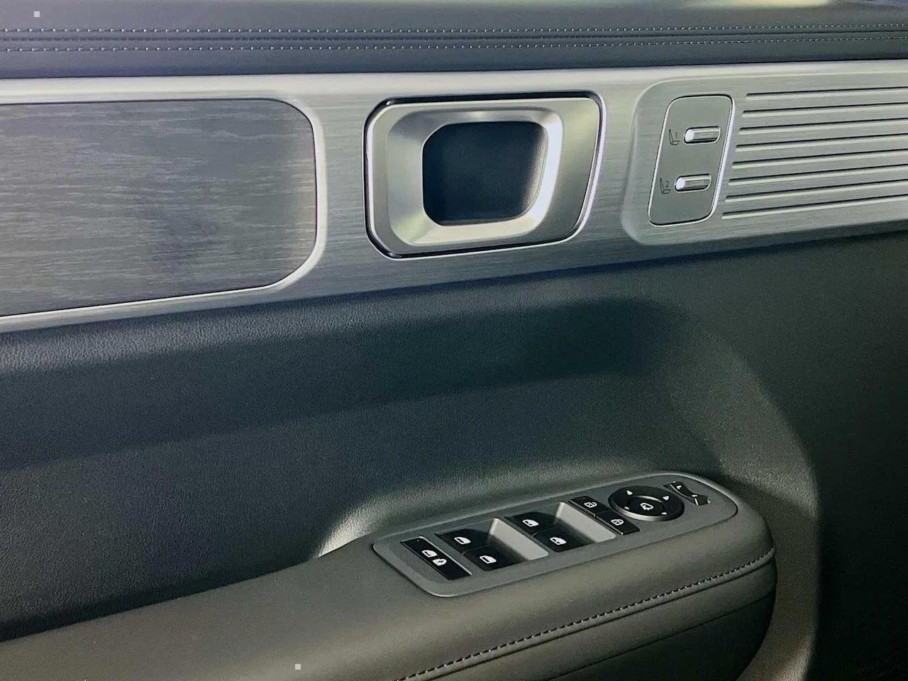 2026 Hyundai Santa Fe Hybrid — photo 18
