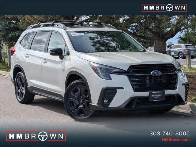 Used 2023 Crystal White Pearl Subaru Onyx Edition image 1