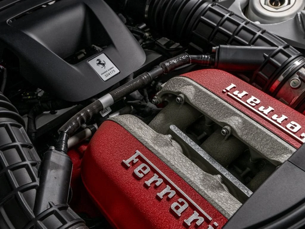 2025 Ferrari Purosangue Base - Photo 11