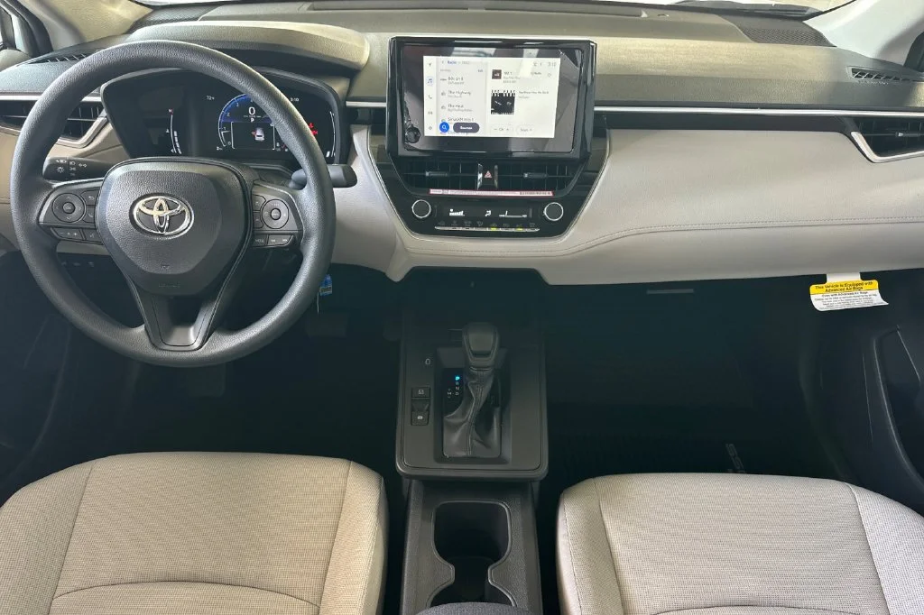 New 2026 Wind Chill Pearl <sup>1</sup> Toyota  L image 15