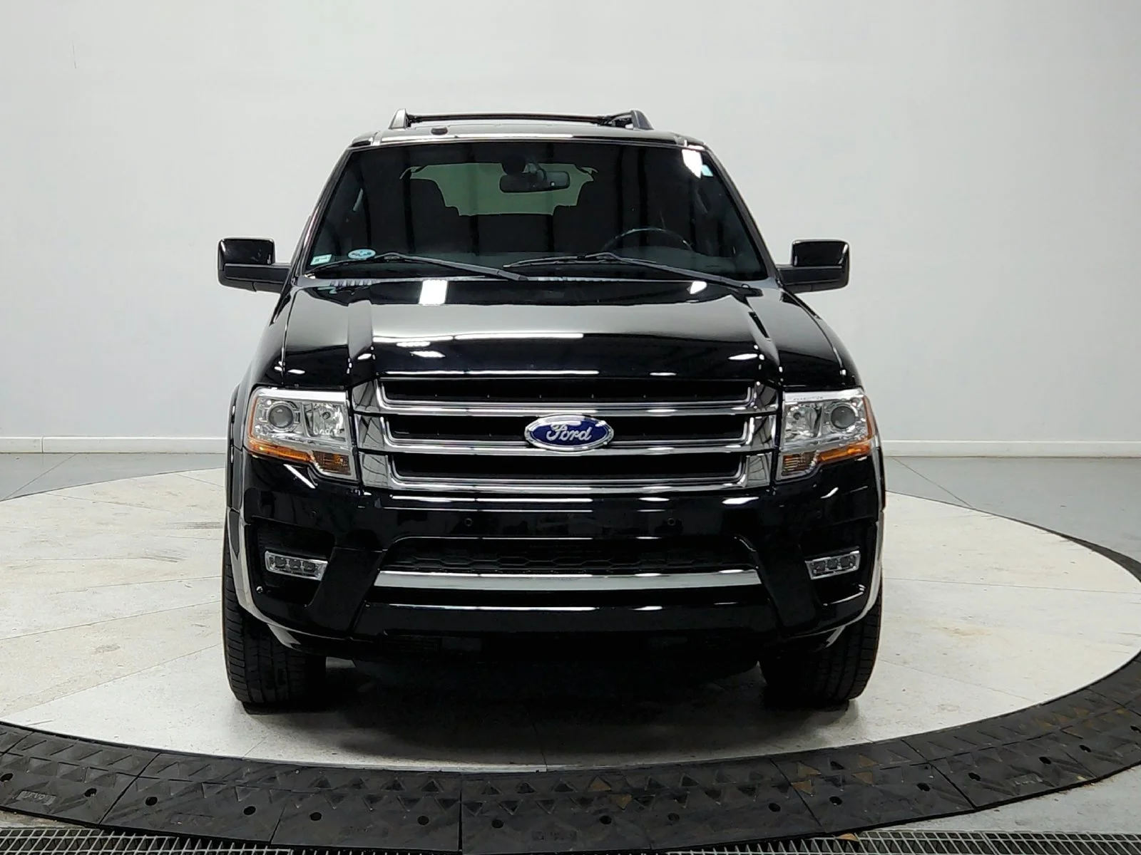 Used 2017 Black Ford Limited image 3