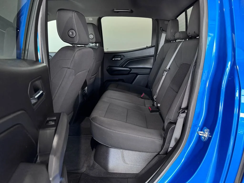 2023 Chevrolet Colorado LT - Photo 11