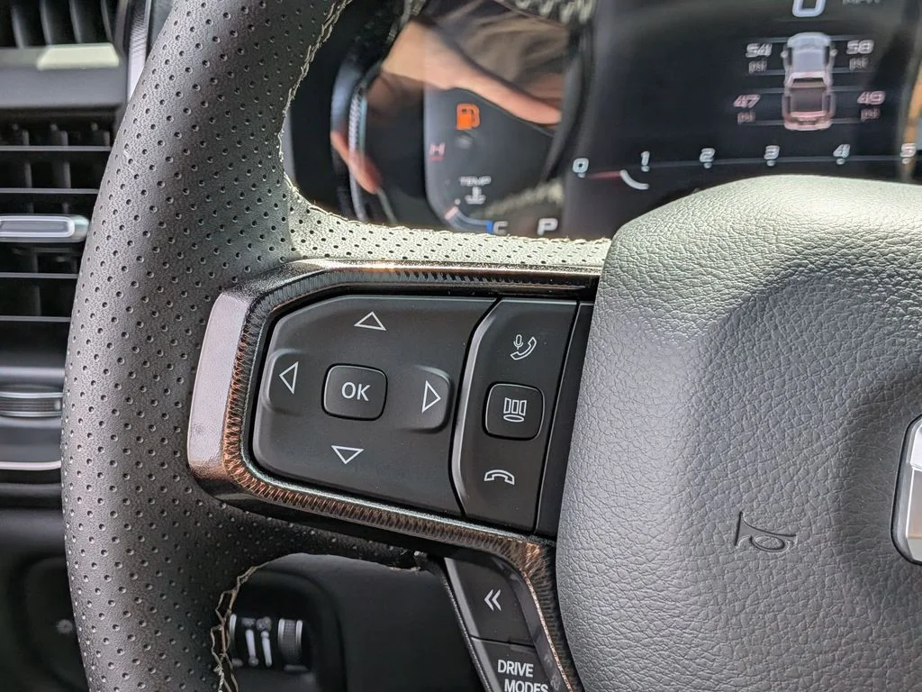 New 2026 Diamond Black Crystal Pearl-Coat Exterior Paint RAM Rebel image 15