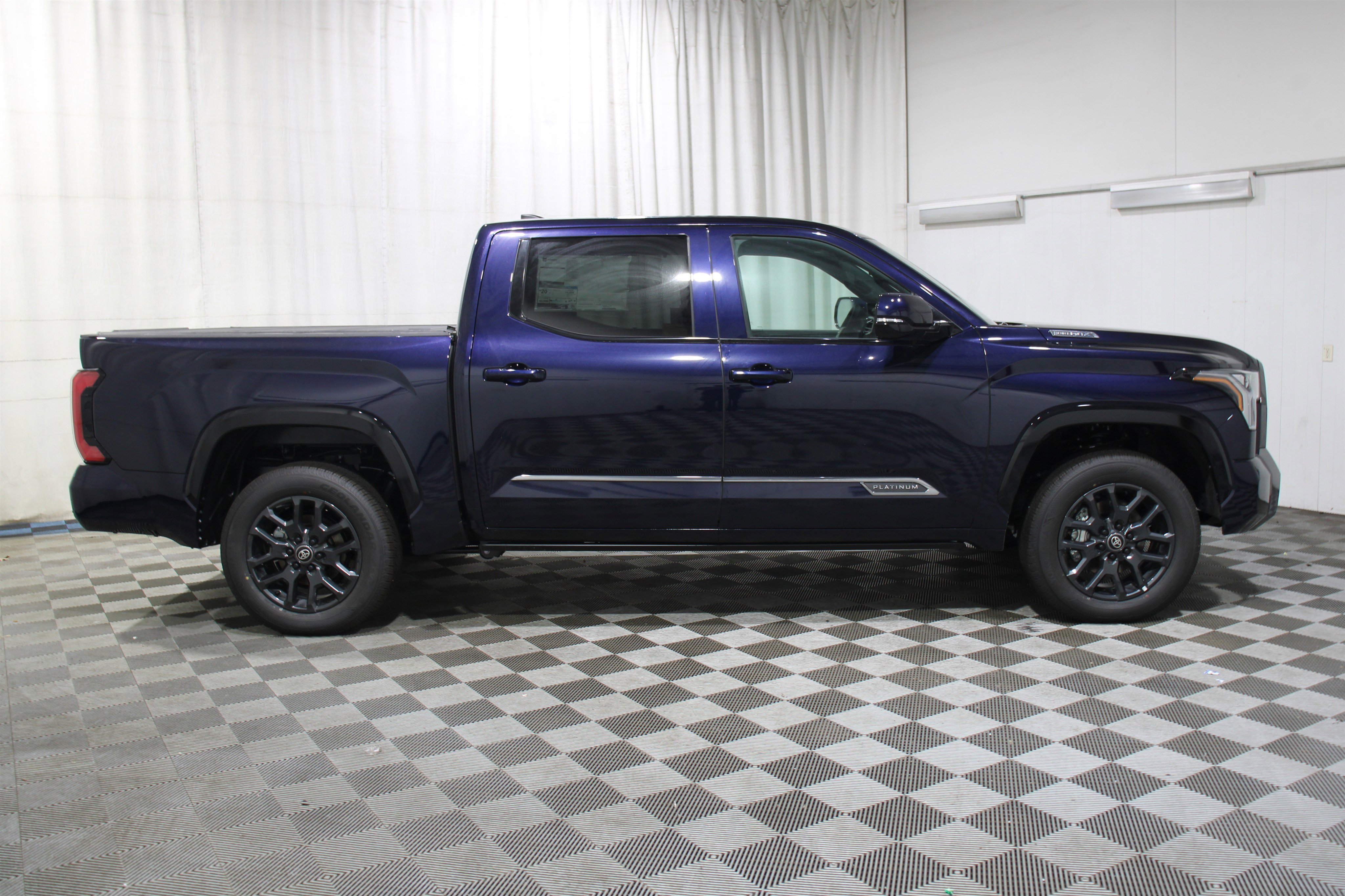 2026 Toyota Tundra Platinum - Photo 31