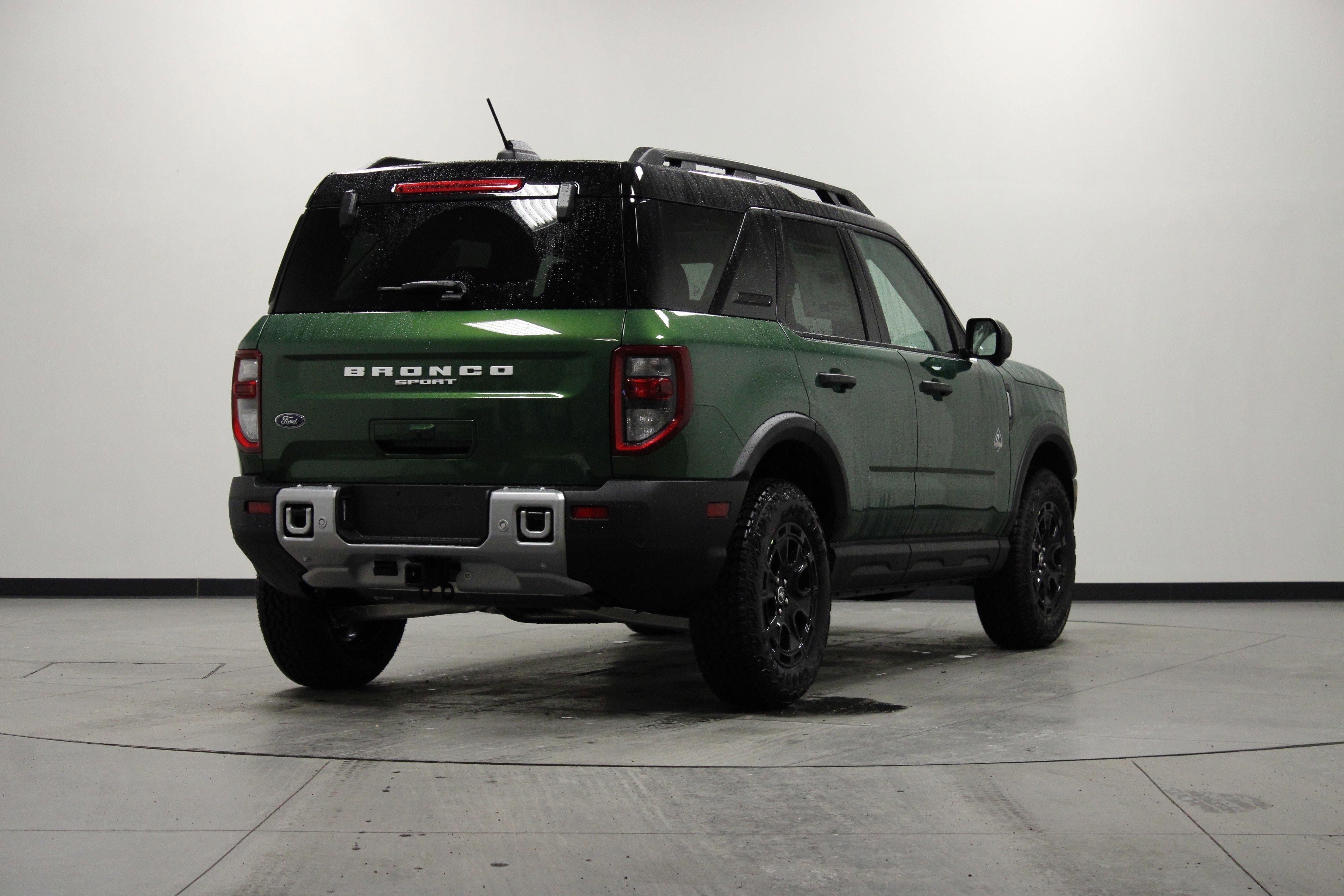 New 2025 Eruption Green Metallic Ford Outer Banks image 4