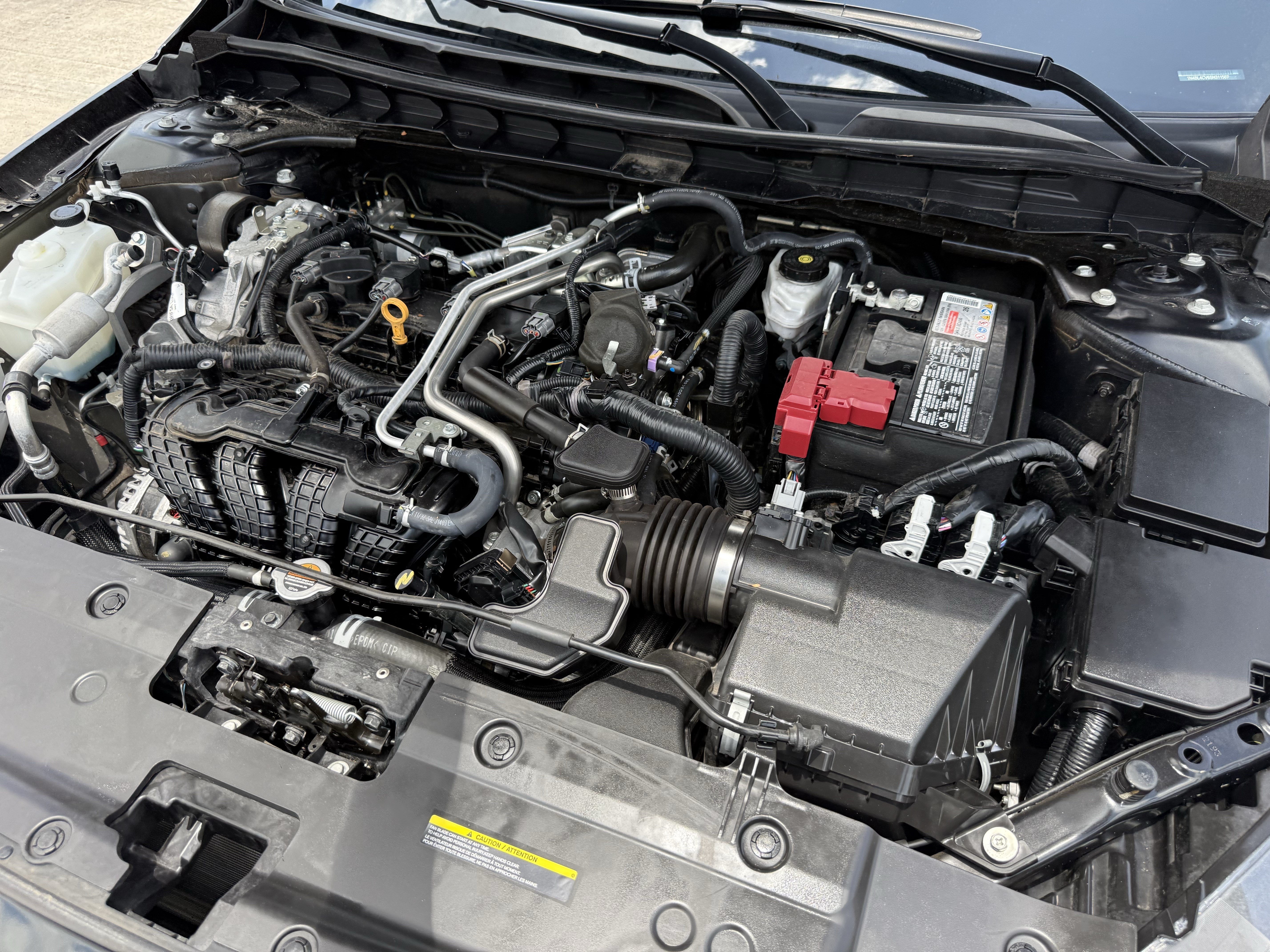 Used 2025 Super Black Nissan  image 32