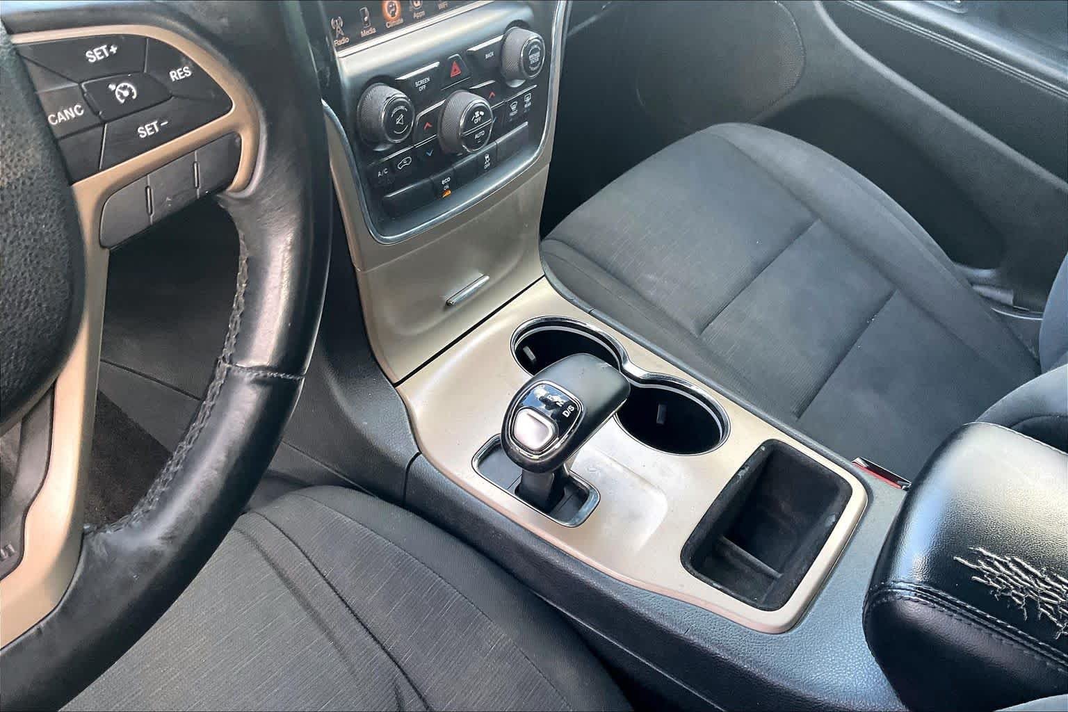 Used 2014 Bright White Clearcoat Jeep Laredo image 13