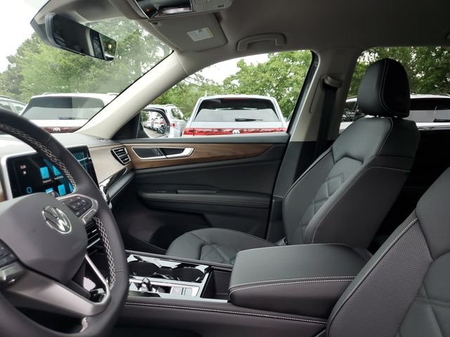 New 2026 Gray Volkswagen 2.0T SE w/Technology image 17