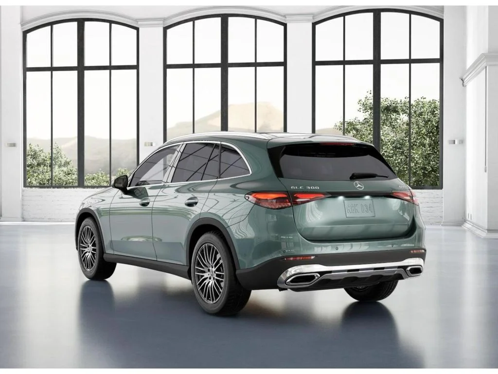 New 2026 Silver Mercedes-Benz GLC 300 image 28