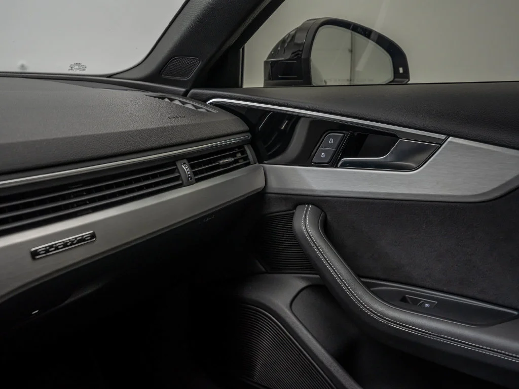 Used 2023 Daytona Gray Pearl Effect Audi 45 S line Prestige image 40