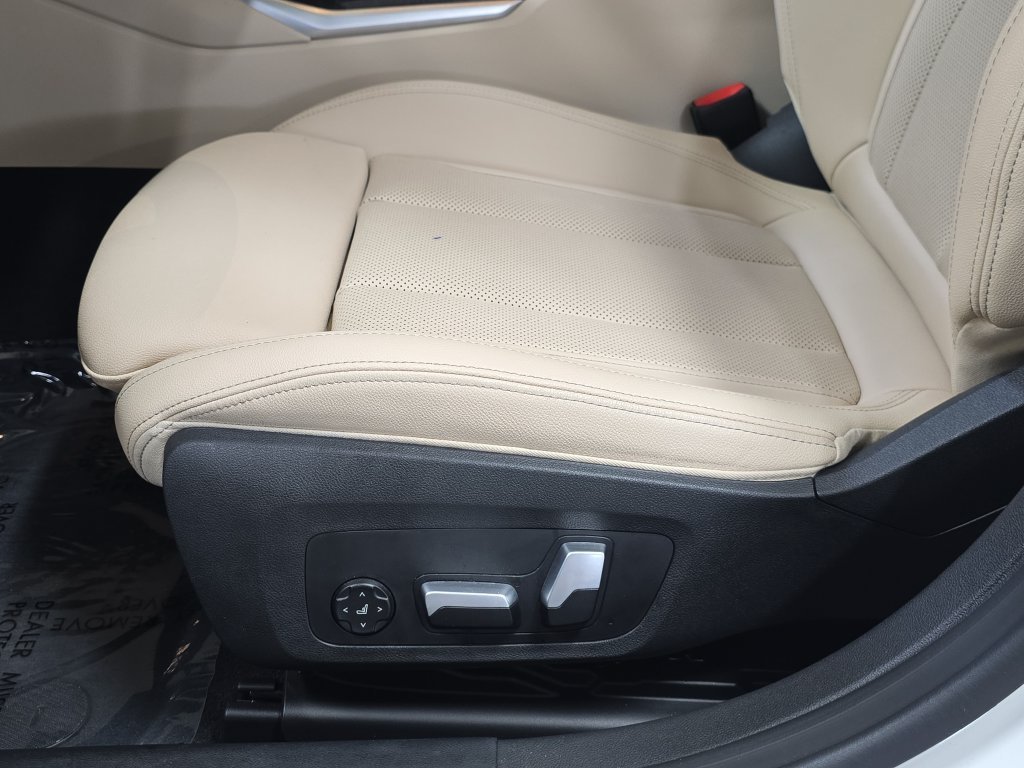 Certified Used 2024 Alpine White BMW eDrive35 image 28