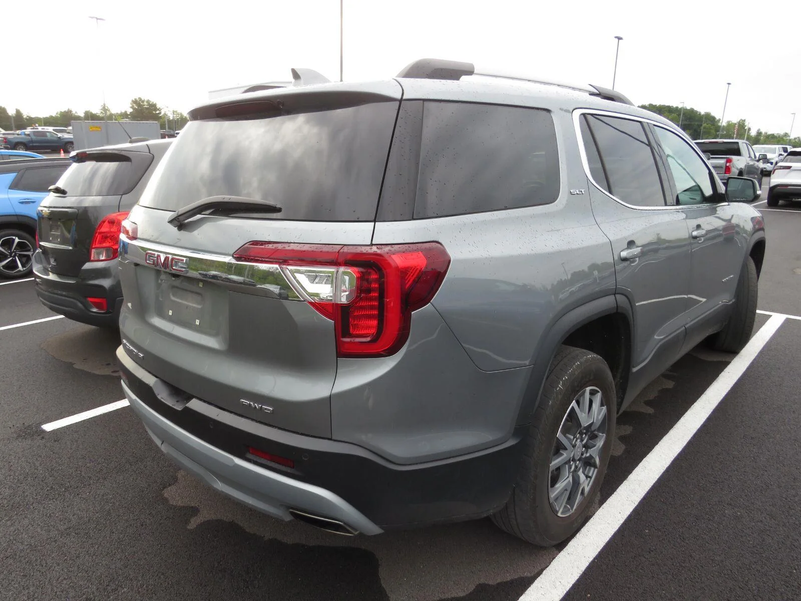 Used 2023 Sterling Metallic GMC SLT image 6