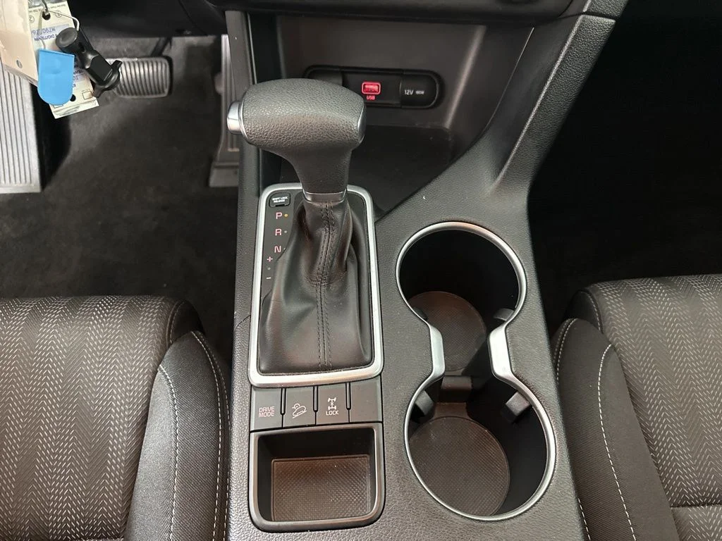 Used 2021 Silver Kia LX image 27