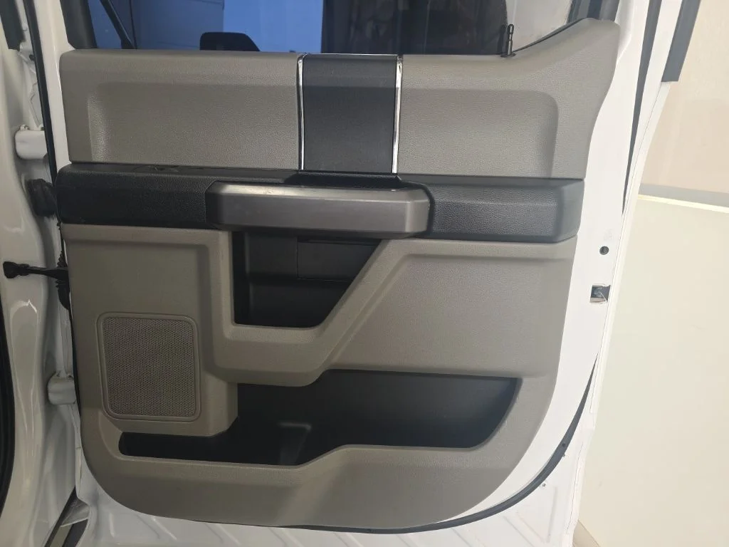 Used 2021 Oxford White Ford XLT image 22