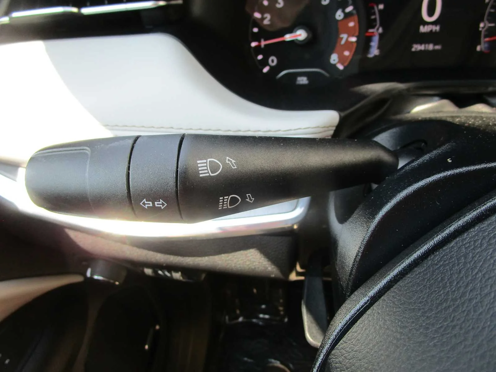 Used 2023 Bright White Clearcoat Jeep Limited image 29