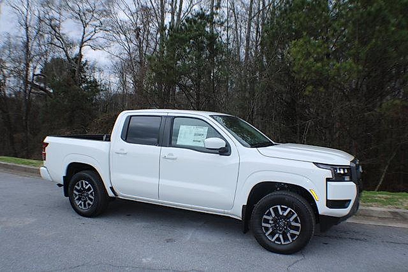 New 2026 Glacier White Nissan SV image 1
