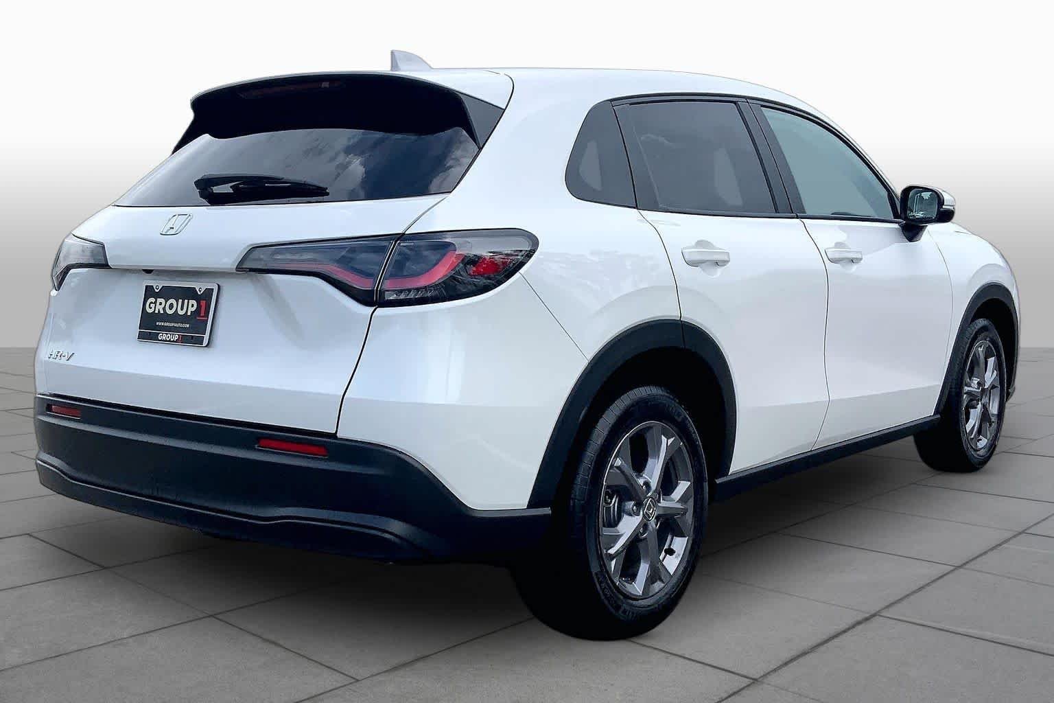 Used 2026 Platinum White Pearl Honda LX image 13