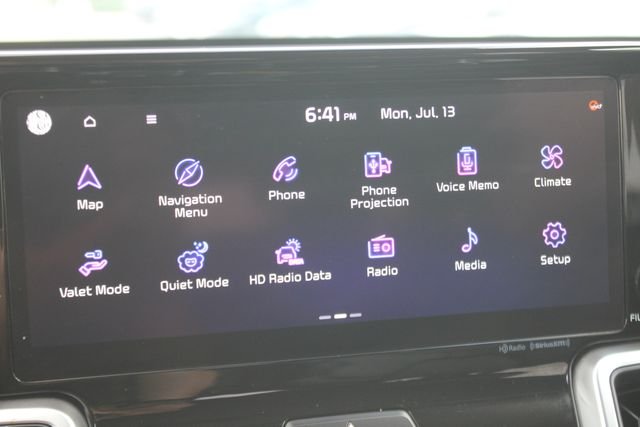 Used 2022 Red Kia S image 5