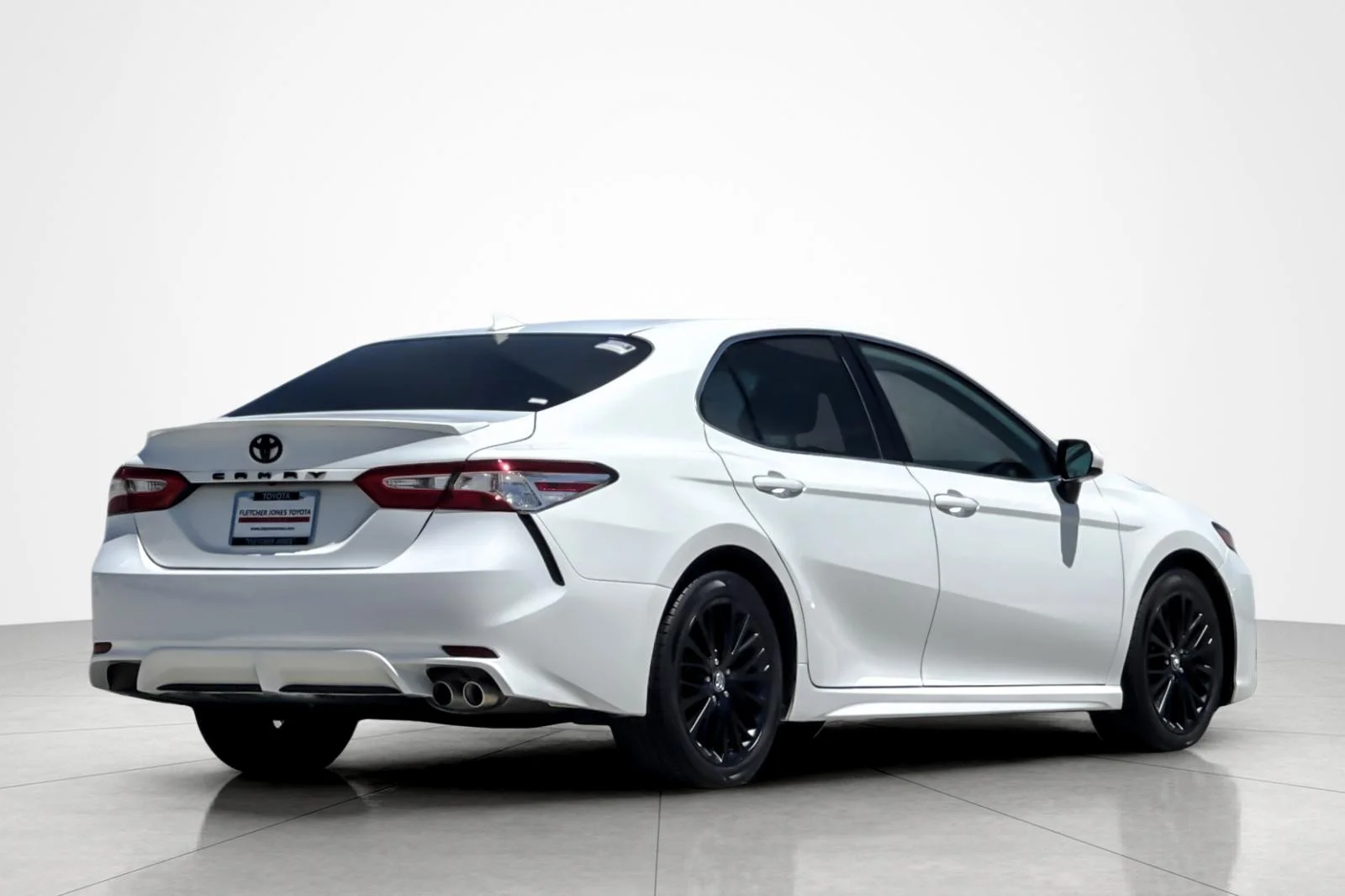Certified Used 2020 Super White Toyota SE image 5
