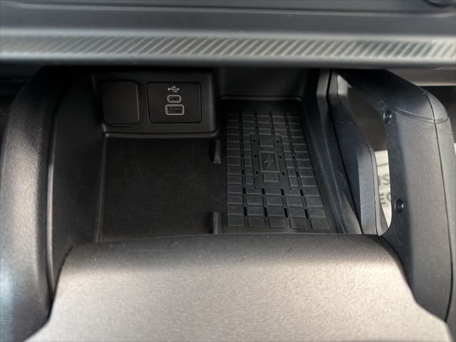 Used 2025 Red Ford Badlands image 21