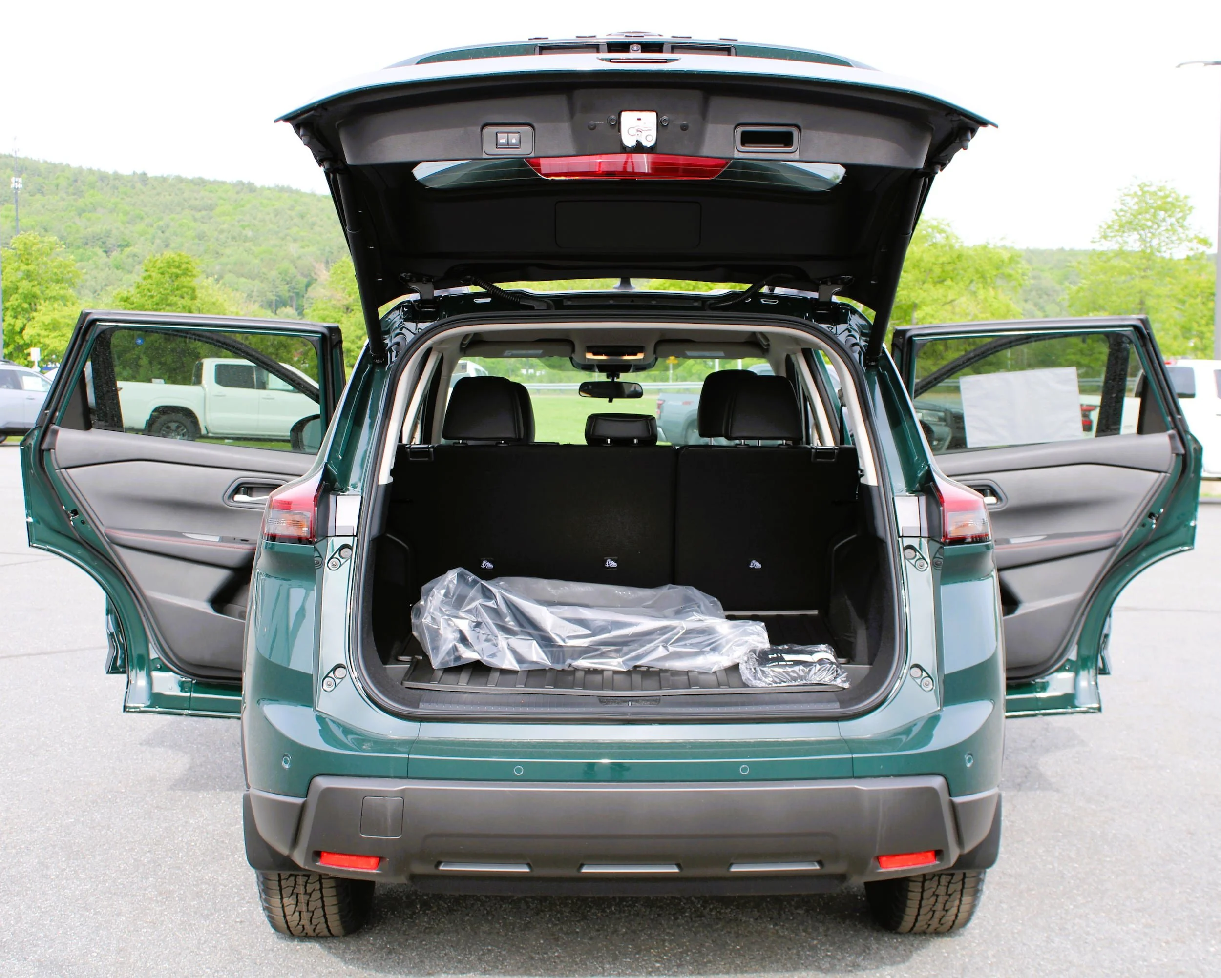 New 2026 Obsidian Green Pearl Nissan Rock Creek® image 17
