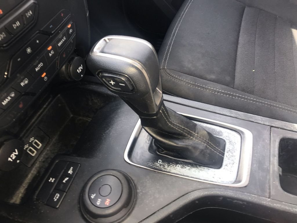 Used 2023 Silver Ford XLT image 20
